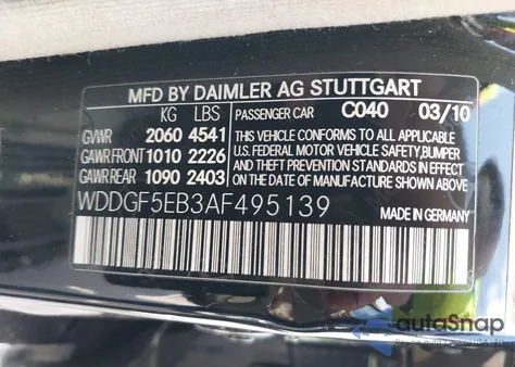 2010 Mercedes-Benz C 300 Luxury/Sport z USA, uszkodzony, nr VIN WDDGF5EB3AF495139